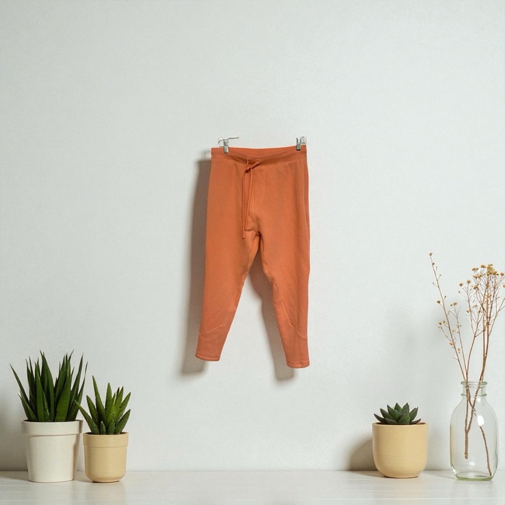 Alo Triumph Joggers Unisex Salmon/Pink Large